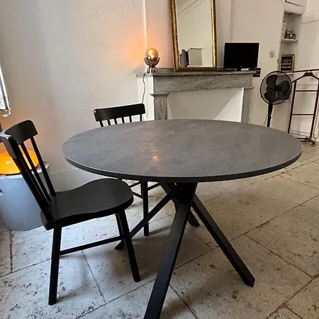 Grand F1 Centre Historique Ecusson 10min Comedie Apartment *